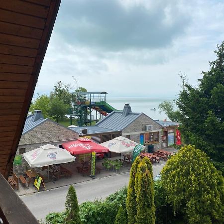SunSet Beach Apartman Balatonfůzfő Exterior foto