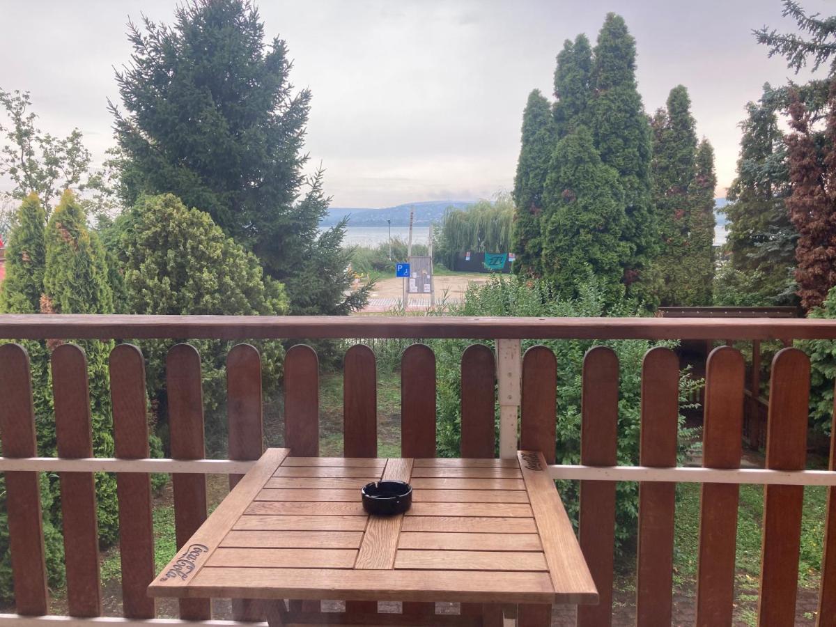 SunSet Beach Apartman Balatonfůzfő Exterior foto