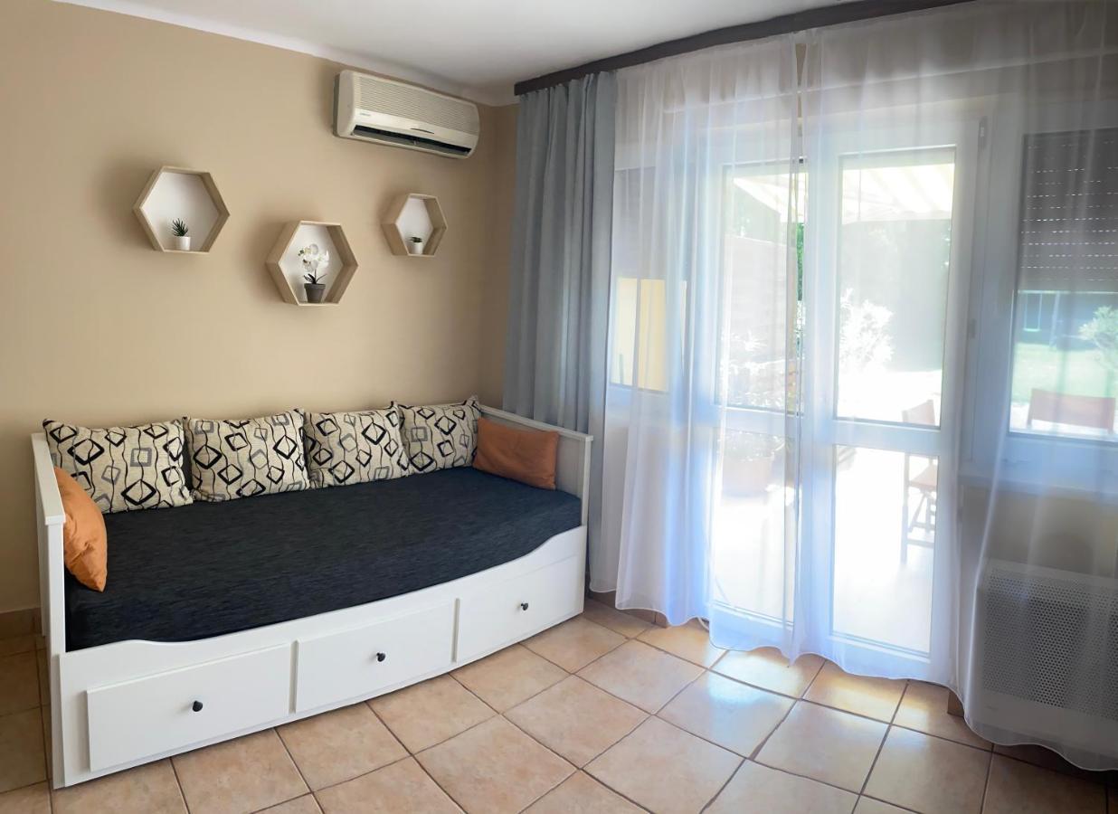 SunSet Beach Apartman Balatonfůzfő Exterior foto