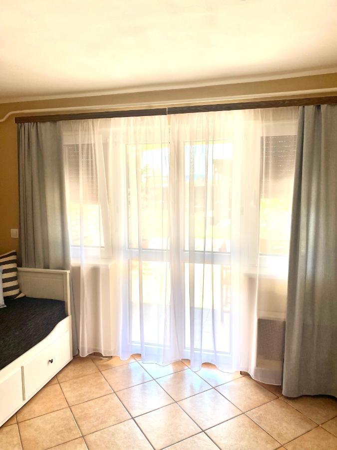 SunSet Beach Apartman Balatonfůzfő Exterior foto