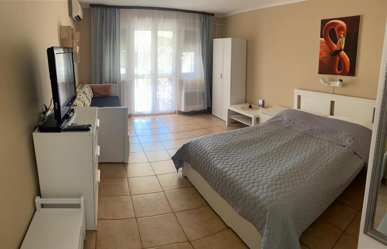 SunSet Beach Apartman Balatonfůzfő Exterior foto